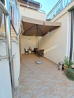 Studio Leo Apartment