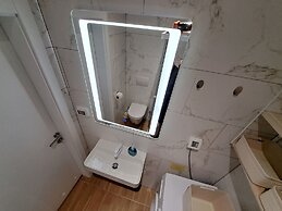 Studio Leo Apartment