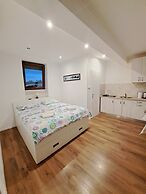 Studio Leo Apartment