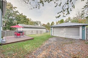 Welcoming Home in Youngstown w/ Private Backyard!