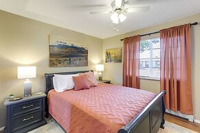 Hot Tub & Fire Pit: Serene Clifton Retreat!