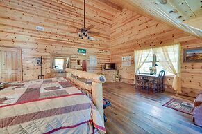 Secluded Broken Bow Cabin w/ Firepit and Deck!