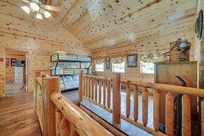 Secluded Broken Bow Cabin w/ Fire Pit and Deck!