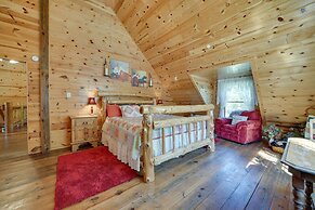 Secluded Broken Bow Cabin w/ Fire Pit and Deck!