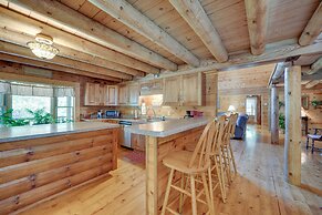 Secluded Broken Bow Cabin w/ Fire Pit and Deck!