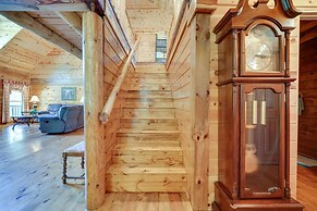 Secluded Broken Bow Cabin w/ Fire Pit and Deck!