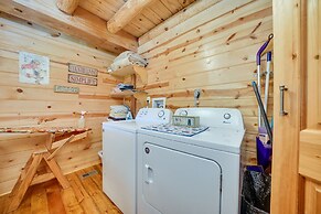 Secluded Broken Bow Cabin w/ Fire Pit and Deck!