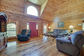 Secluded Broken Bow Cabin w/ Fire Pit and Deck!