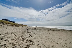 Oceanfront Watsonville Condo w/ Beach Access!
