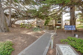 Oceanfront Watsonville Condo w/ Beach Access!