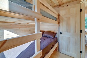 Catskills Tiny Home Cabin: Surrounded by Nature!