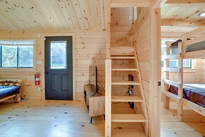 Catskills Tiny Home Cabin: Surrounded by Nature!