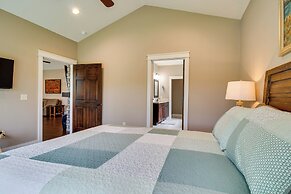 Flippin Home w/ Deck & Grill: Steps to White River