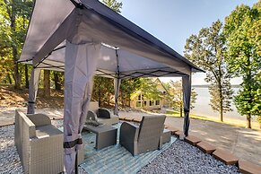 Lake Barkley Home w/ On-site Beach: Boat + Swim!