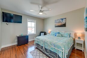 Bright, Modern Corpus Christi Condo: 2 Mi to Beach