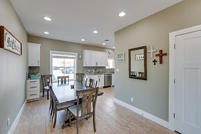 Bright, Modern Corpus Christi Condo: 2 Mi to Beach