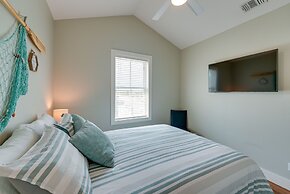 Bright, Modern Corpus Christi Condo: 2 Mi to Beach