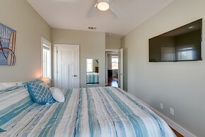 Bright, Modern Corpus Christi Condo: 2 Mi to Beach