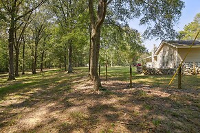 Natures Care: Home w/ Pond, 16 Mi to Memphis!