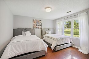 Natures Care: Home w/ Pond, 16 Mi to Memphis!