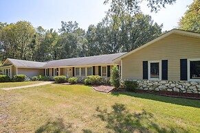 Natures Care: Home w/ Pond, 16 Mi to Memphis!