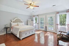 Natures Care: Home w/ Pond, 16 Mi to Memphis!