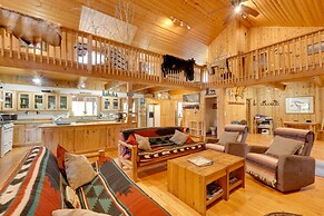 Pet-friendly House w/ Deck: Near Crater Lake!