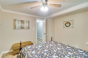 Cozy Virginia Escape w/ Deck, Grill & Fire Pit!