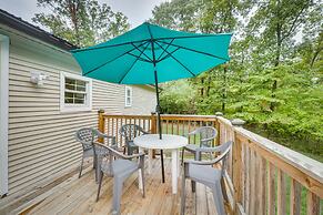 Cozy Virginia Escape w/ Deck, Grill & Fire Pit!