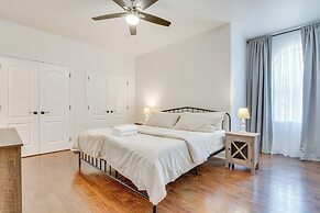 Charming Navarre Townhome: 5 Mi to Beach!