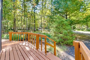 Community Beach Access: Modern Poconos Cabin!