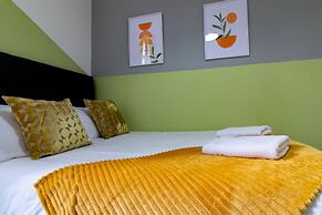 Impeccable 2-bed Apartment in Gateshead