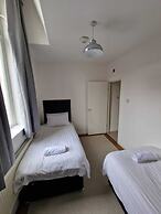 Impeccable 2-bed Apartment in Gateshead