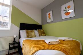 Impeccable 2-bed Apartment in Gateshead