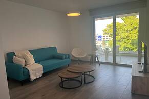 Phaedrus Living Coral Suites Allure