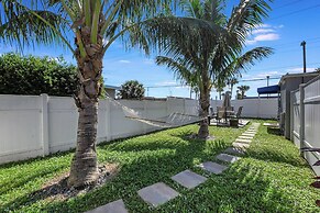 Cozy Cottage 5 Min to Beach Perfect for Couples