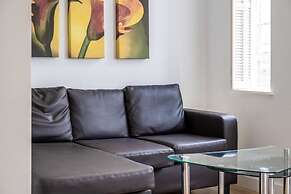 Serviced Chelsea Flat