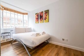 Serviced Chelsea Flat