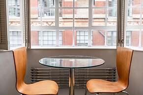 Serviced Chelsea Flat