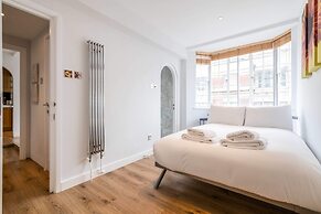Serviced Chelsea Flat