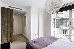 Central London Haven: Steps From Shoreditch Station