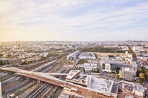 H4 Hotel Wyndham Paris Pleyel Resort