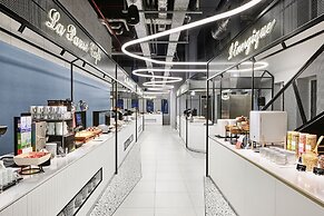 H4 Hotel Wyndham Paris Pleyel Resort