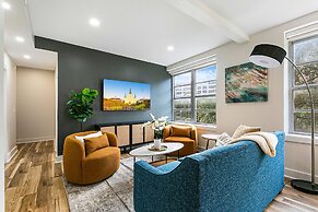 Downtown Delight 4BR 2BATH Luxury Condo