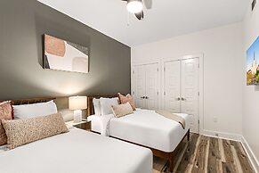 Downtown Delight 4BR 2BATH Luxury Condo