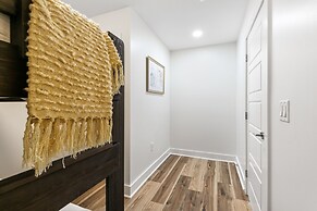 Downtown Delight 4BR 2BATH Luxury Condo