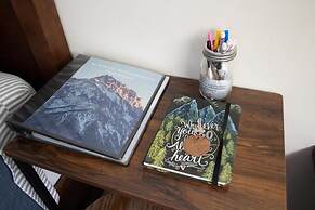 Mt Williamson Motel and Basecamp