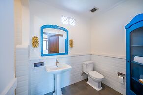 Pitaloka Hotel Sanur By DeWizZManagement