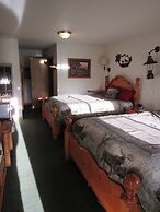 The Woodsman Country Lodge