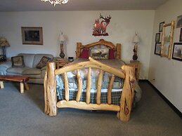 The Woodsman Country Lodge